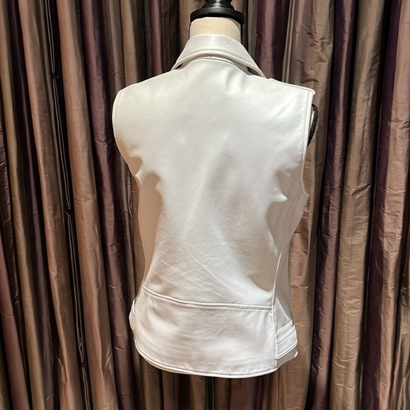 VEDA White Leather Moto Vest - Picture 4 of 11